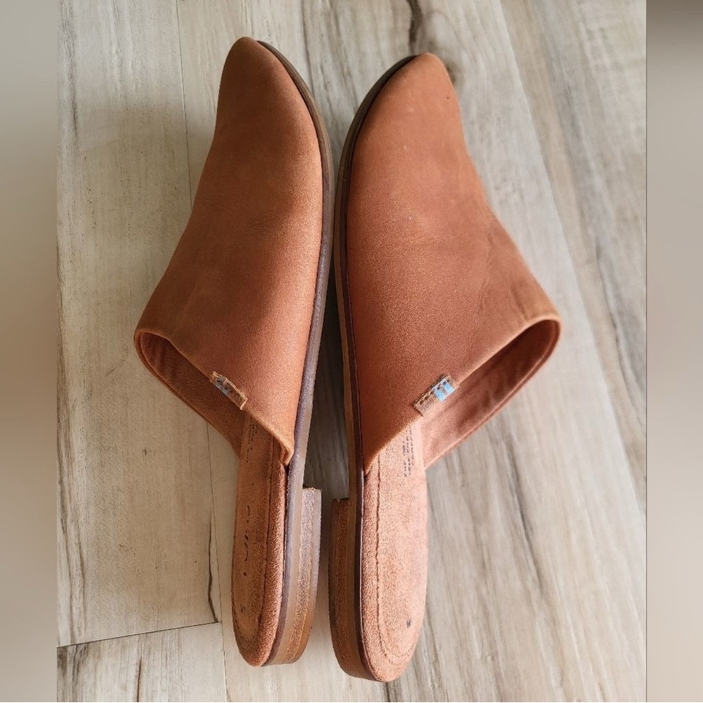 Toms Jutti Mule Flats Women Size 7 Tan